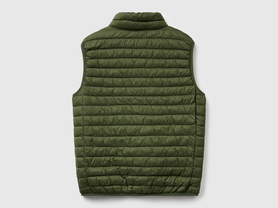 vatteret vest i almindelig pasform